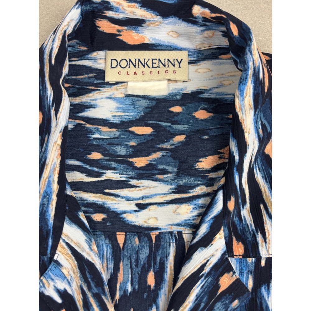 Vintage Donnkenny Classics Blouse Womens Blue Abstract Ikat Watercolor Shirt XL - Picture 2 of 7